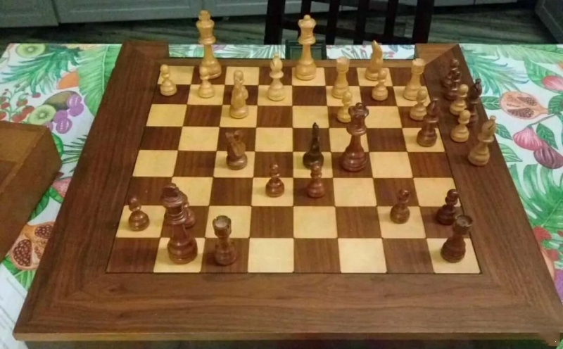 Chess Computer KASPAROV RENAISSANCE SAITEK
